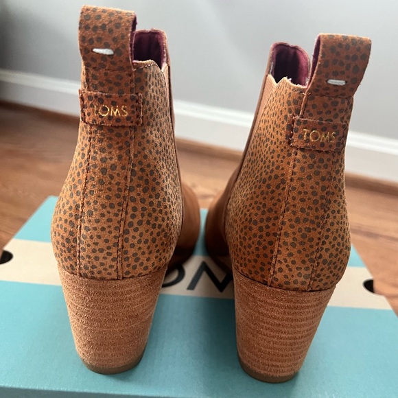 TOMS Kelsey Wedge Boot - Tan Leather / Mini Cheetah Suede (Size 8.5) - Picture 5 of 10